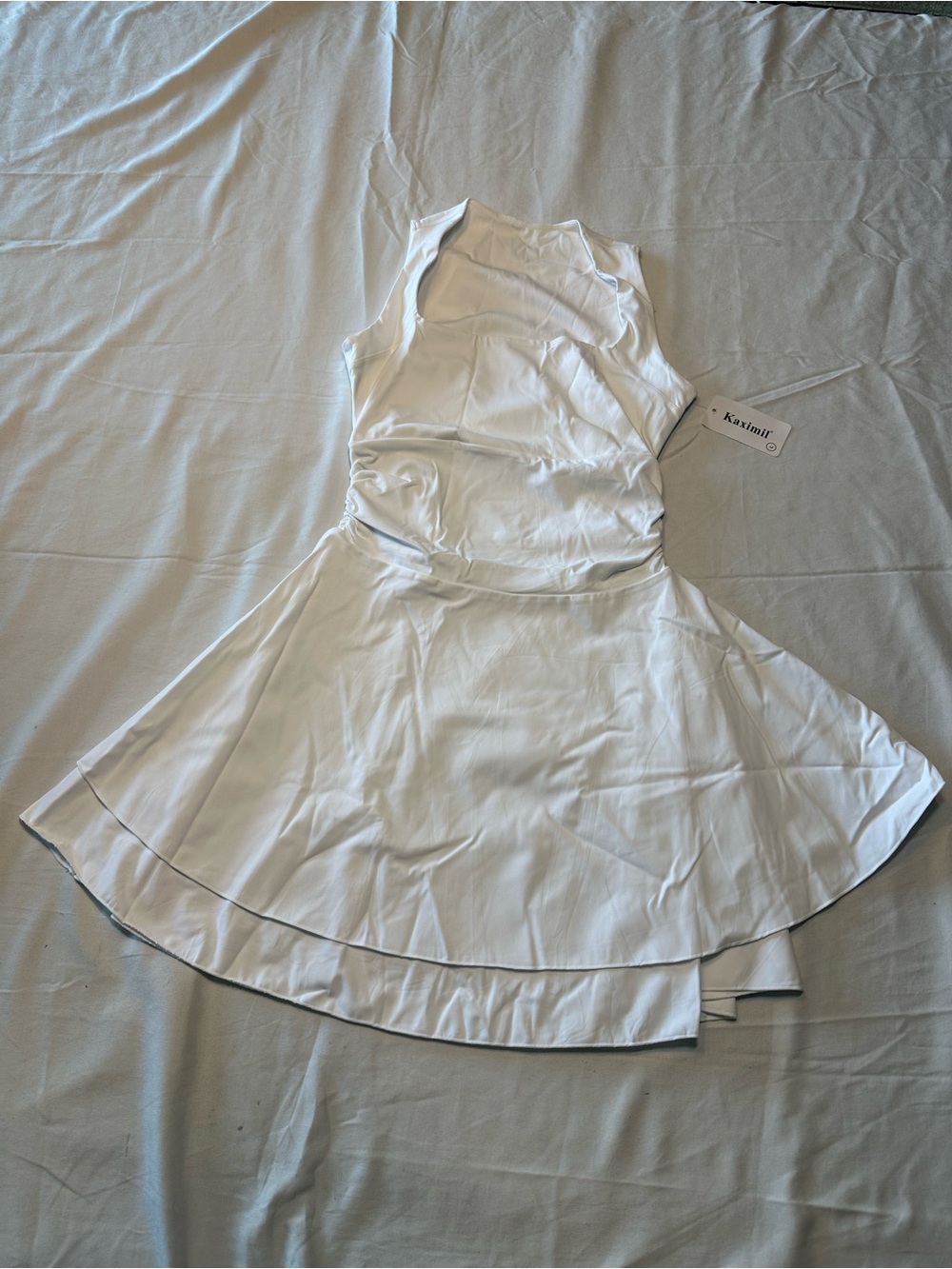 White High-Low Sleeveless Dress